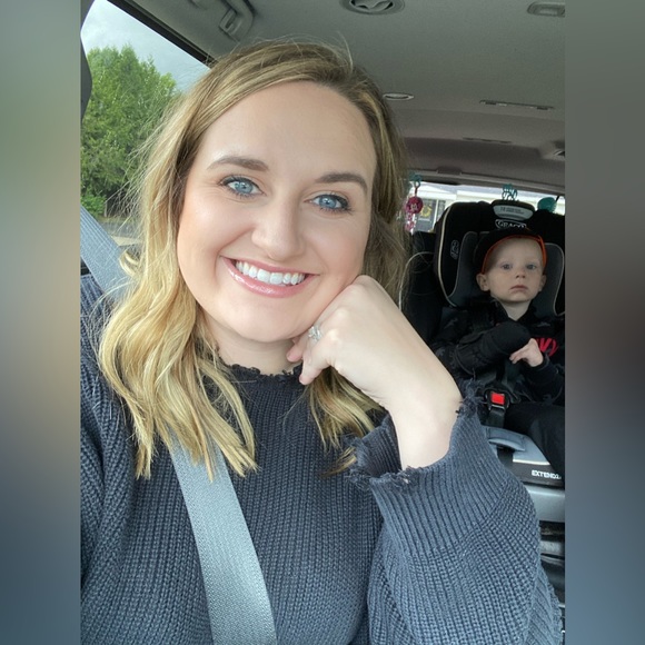 Hey!! I’m Savannah💖 I’m also a wifey💋, mama x2💙 💖, pet mama, and peds RN🩺 - Picture 12 of 14